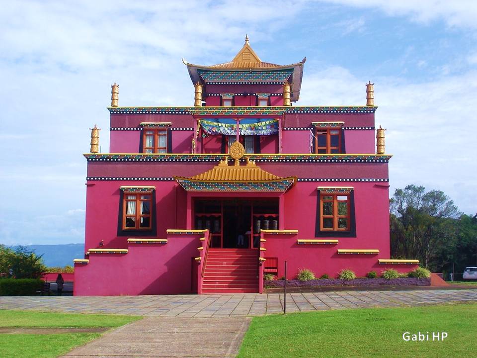 Templo budista tres coroas rs brasil